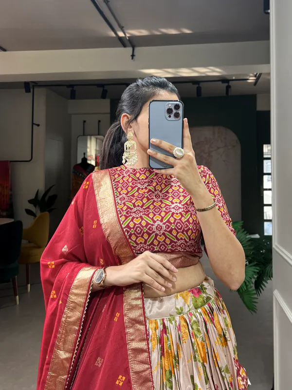 Red_Premium_&_Elegant_Dola_Silk_Lehenga_Choli_For_Women