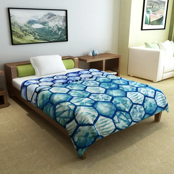 Abstract_Single_Comforter_for_Mild_Winter_(Polyester,_Blue)