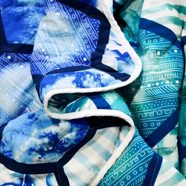 Abstract_Single_Comforter_for_Mild_Winter_(Polyester,_Blue)