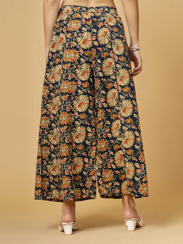 Multicolor_Pure_Cotton_Big_Flair_Printed_Regular_Palazzo