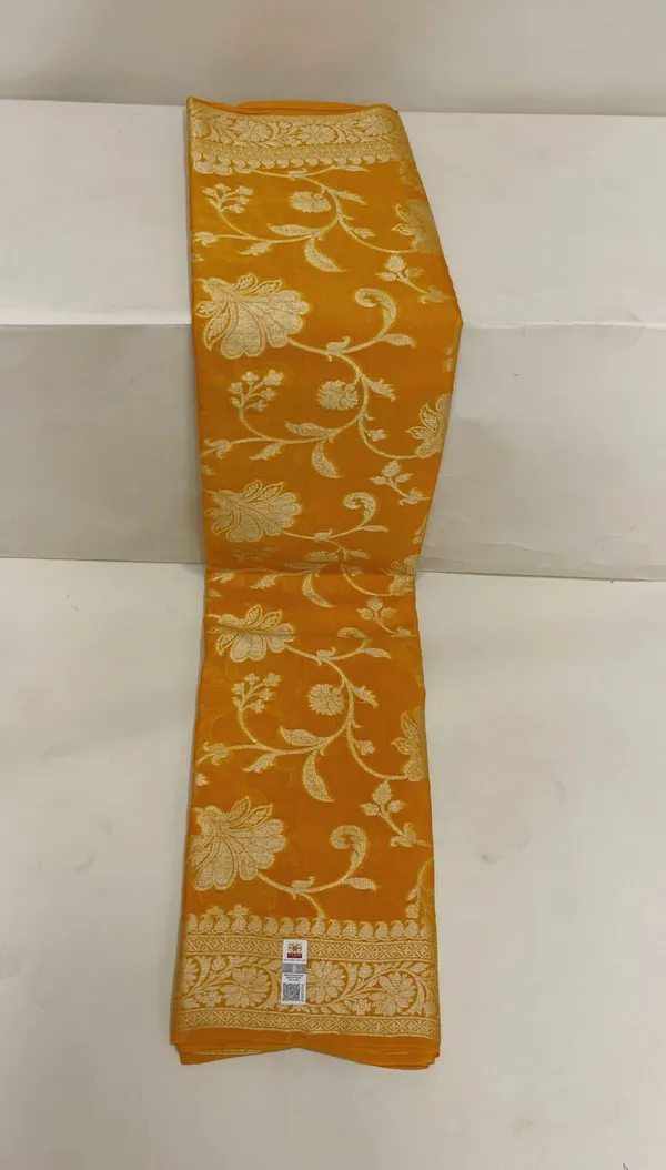 Humairah_Presents_Pure_Handloom_Gold_Chiffon_Floral_Golden_Zari_Boota_Jaal_with_Banarasi_Zari_Border_and_Gold_Blouse