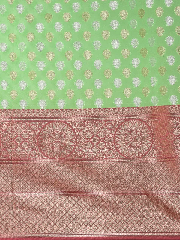 Green_Kanchi_Silk/Brocade_Banarasi_Sarees_For_Women