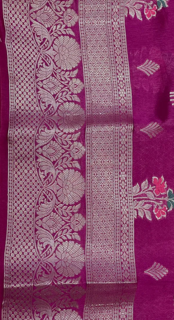 Humairah_Pure_Handloom_Purple_Dupion_Silk_Silver_Zari_Mina_Floral_Boota_Skirt_Silver_Zari_Border_with_Floral_Kadiyal_Pallu_and_Purple_Blouse