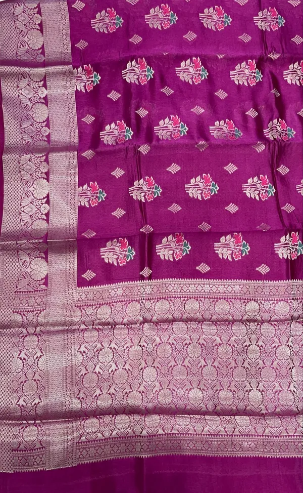 Humairah_Pure_Handloom_Purple_Dupion_Silk_Silver_Zari_Mina_Floral_Boota_Skirt_Silver_Zari_Border_with_Floral_Kadiyal_Pallu_and_Purple_Blouse