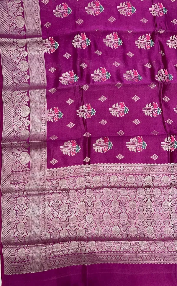Humairah_Pure_Handloom_Purple_Dupion_Silk_Silver_Zari_Mina_Floral_Boota_Skirt_Silver_Zari_Border_with_Floral_Kadiyal_Pallu_and_Purple_Blouse