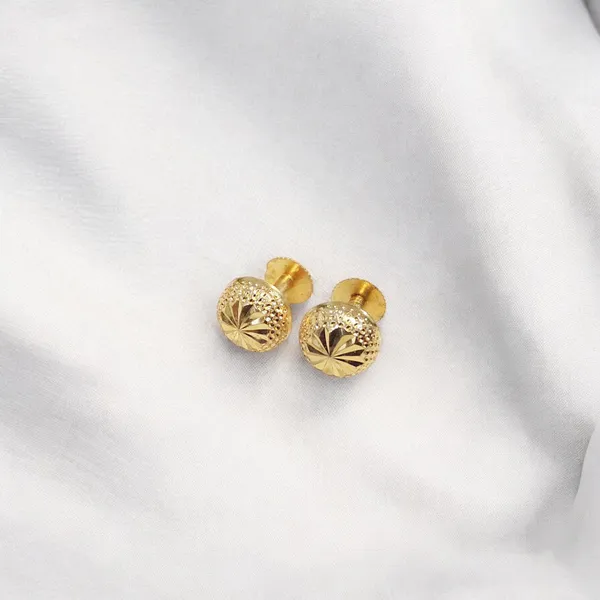 Gold_Stylish_And_Trendy_Gold_Plated_Designer_Mangalsutra_With_Earrings_For_Women
