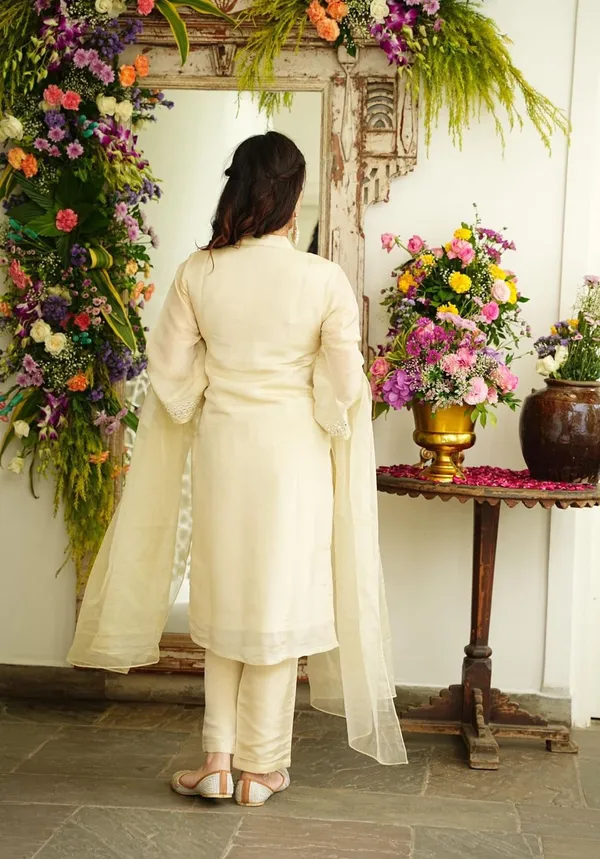 Off_White_Chanderi_Kurta_With_Foil_Mirror_Work_Embroidery_-_Attached_Cotton_Lining_With_Pant_&_Chanderi_Dupatta_Set_.