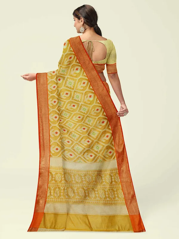 Yellow_Cotton_Blend_Banarasi_Sarees_For_Women