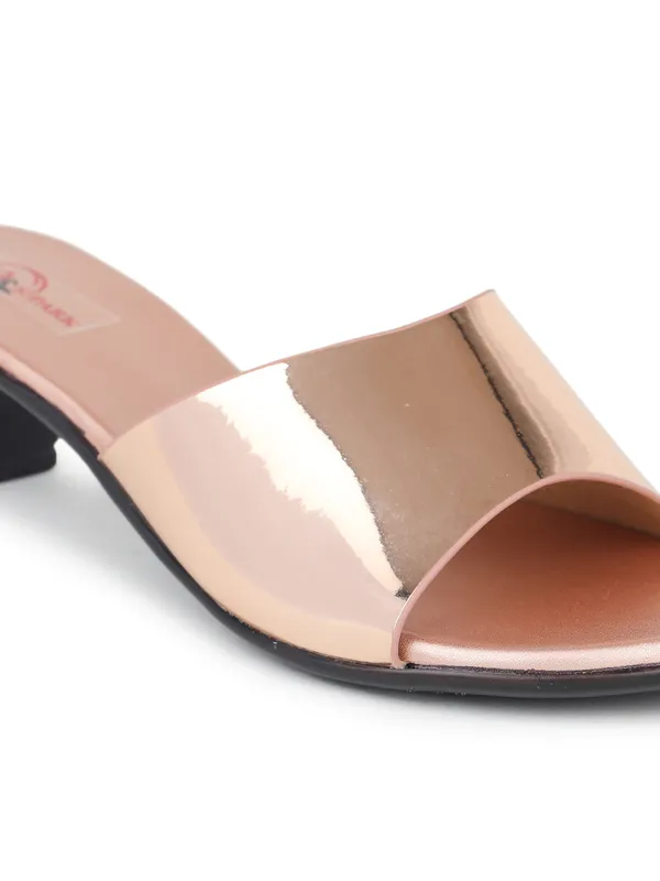 Shining_Strap_Heels_(Sultan)