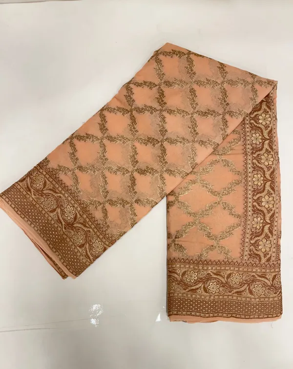 Humairah_Presents_Pure_Handwoven_Cream_Chiffon_Kadiyal_Copper_Zari_Jaal_and_Resham_Mina_Zari_Boota_Pallu_with_Cream_Blouse