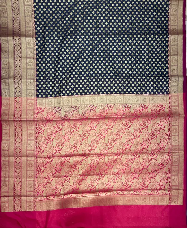 Humairah_Presents_Black_Katan_Silk_Golden_Zari_Chunri_Booti_with_Contrast_Pink_Paisley_Pallu_and_Skirt_Zari_Border_with_Pink_Blouse