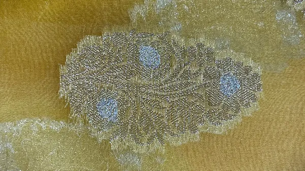 Humairah_Pure_Handloom_Yellow_Organza_Handloom_Zari_Boota_with_Antique_Golden_Zari_Kadiyal_with_Banarasi_Broad_Border_with_Yellow_Blouse