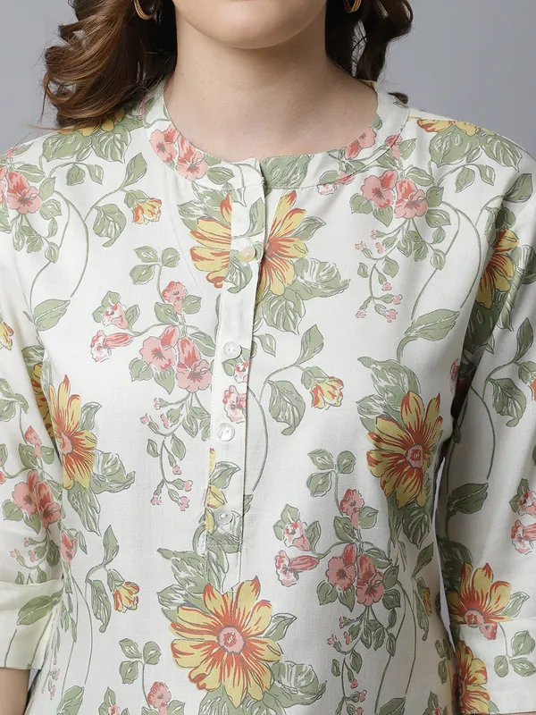 Green_Viscose_Floral_Printed_Short_Kurti