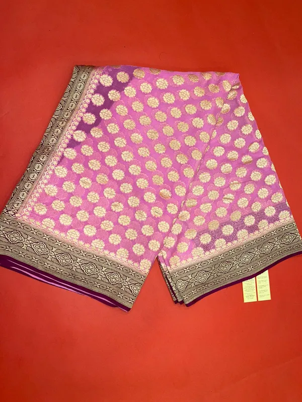 Humairah_Pure_Handloom_Khaddi_Georgette_Pink_Kadhwa_Zari__Booti_with_Kadhwa_Purple_Anchal_&_Contrast_Purple_Blouse