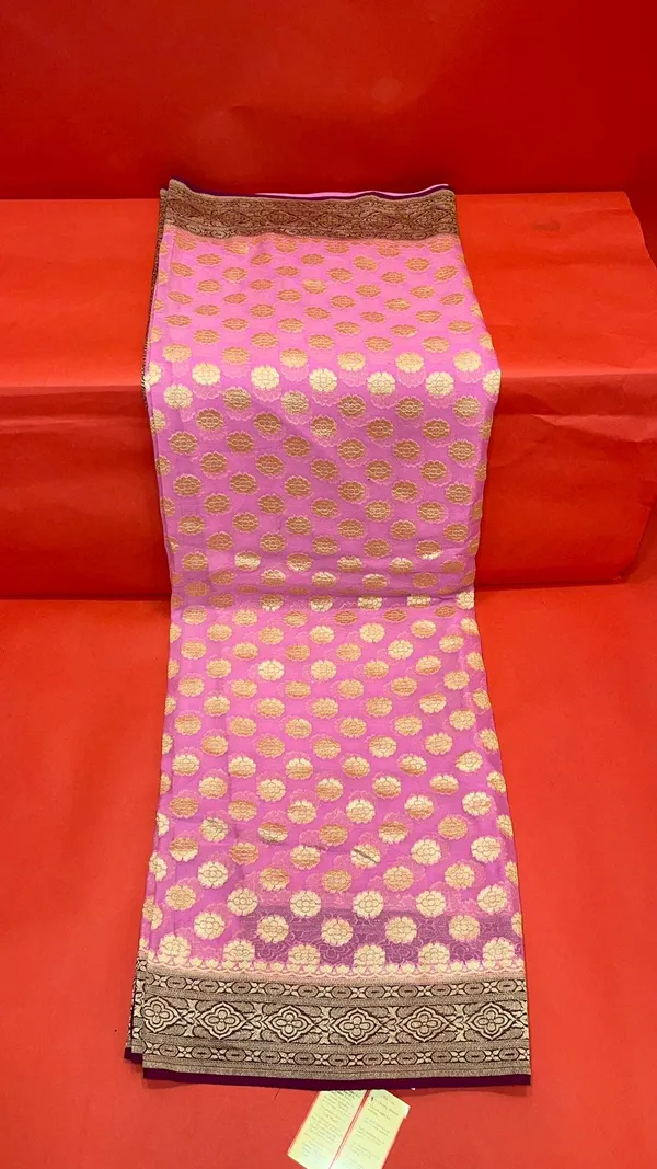 Humairah_Pure_Handloom_Khaddi_Georgette_Pink_Kadhwa_Zari__Booti_with_Kadhwa_Purple_Anchal_&_Contrast_Purple_Blouse