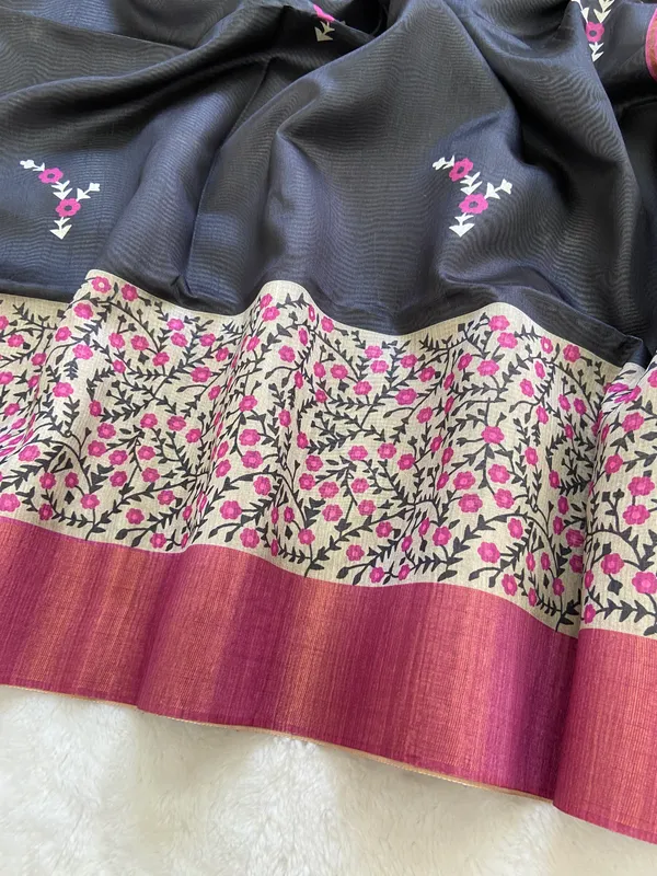 Jivika_Pink_&_Black_–_Festive_Season_Special_|_Soft_Tussar_Silk_Saree_with_Print,_Border_&_Contrast_Print_Blouse_with_Tassels