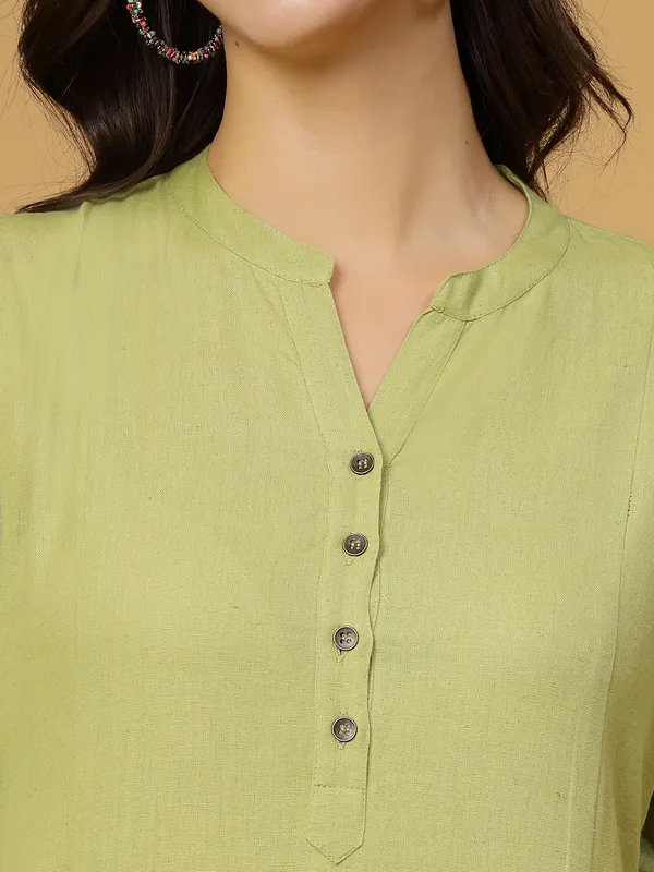 Light_Green_Cotton_Solid_Straight_Kurta