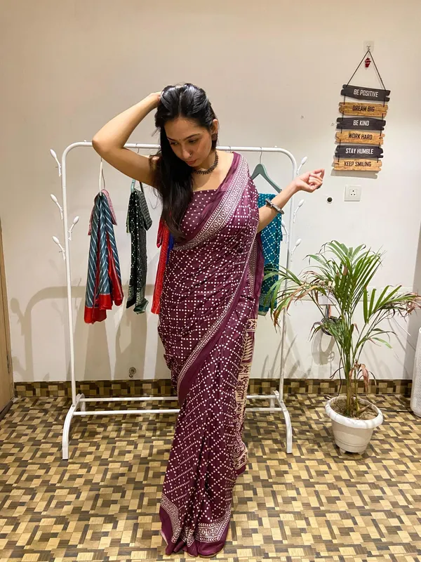 Ikkat_Print_Pure_Soft_Cotton_saree_With_Blouse_Piece