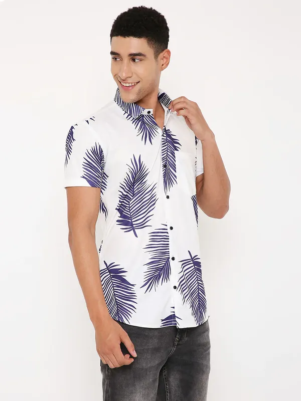 Lycra_fabric_digital_printed_Men's_ShirtHalf_Sleeves