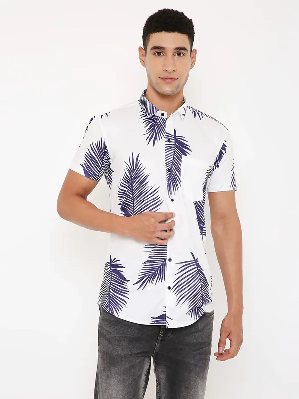 Lycra_fabric_digital_printed_Men's_ShirtHalf_Sleeves