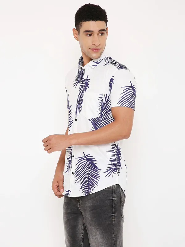 Lycra_fabric_digital_printed_Men's_ShirtHalf_Sleeves