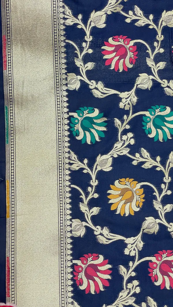 Humairah_Presents_Navy_Blue_Katan_Silk_Floral_Mina_Zari_Jaal_Boota_with_Banarasi_Zari_Border_and_Navy_Blue_Blouse