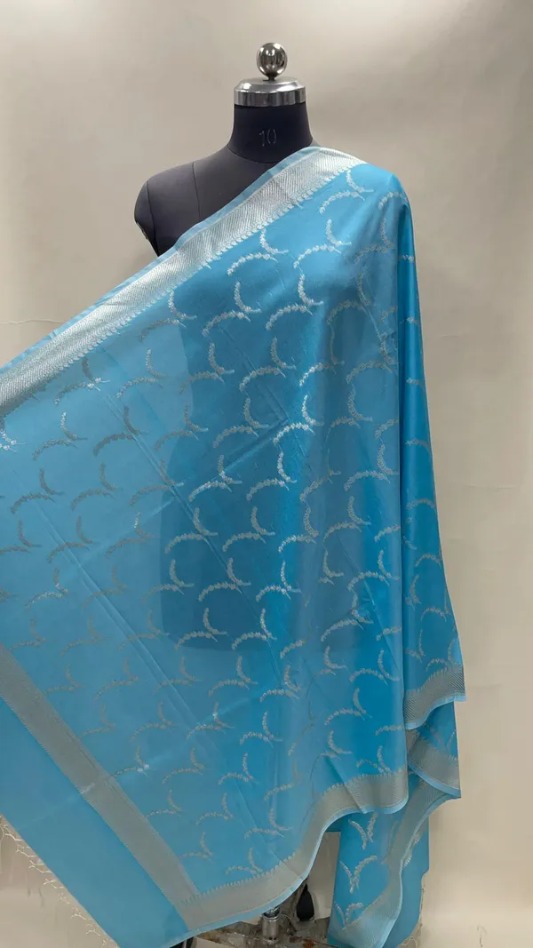 Humairah_Presents_Sky_Blue_Nakli_Semi_Katan_Silk_Silver_Zari_Banarasi_Dupatta