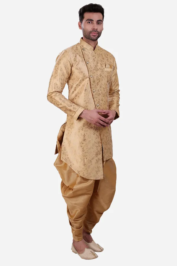 Floral_Print_Gold_Jacquard_Sherwani_With_Patiyala