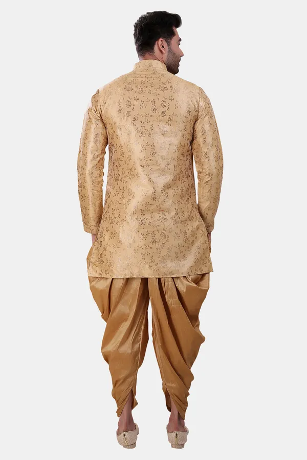 Floral_Print_Gold_Jacquard_Sherwani_With_Patiyala