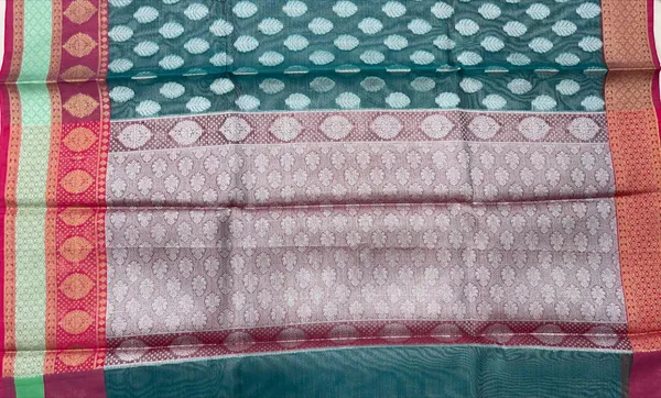 Humairah_Presents_Green_Organza_Silver_Zari_Floral_Booti_with_Contrast_Light_Purple_Floral_Booti_Pallu_and_Skirt_Zari_2D_Border_with_Light_Purple_Blouse