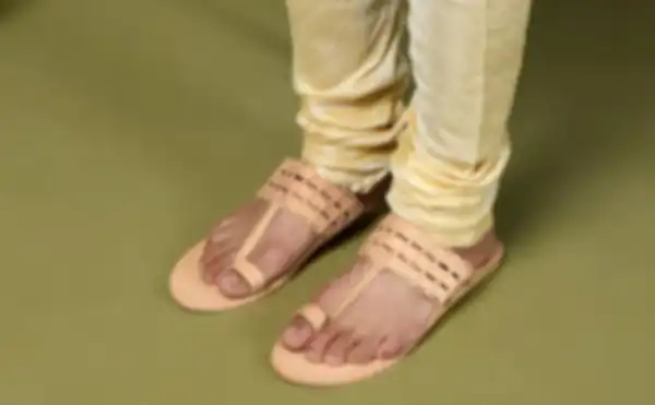 TEXT_Stephorn_Men's_Kolhapuri_Leather_Chappals_–_Traditional_Ethnic_Footwear_for_Comfort,_Style,_and_Everyday_Elegance__undefined