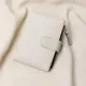 Off-White__Amazeshoppers