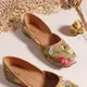 Beige__Delybely