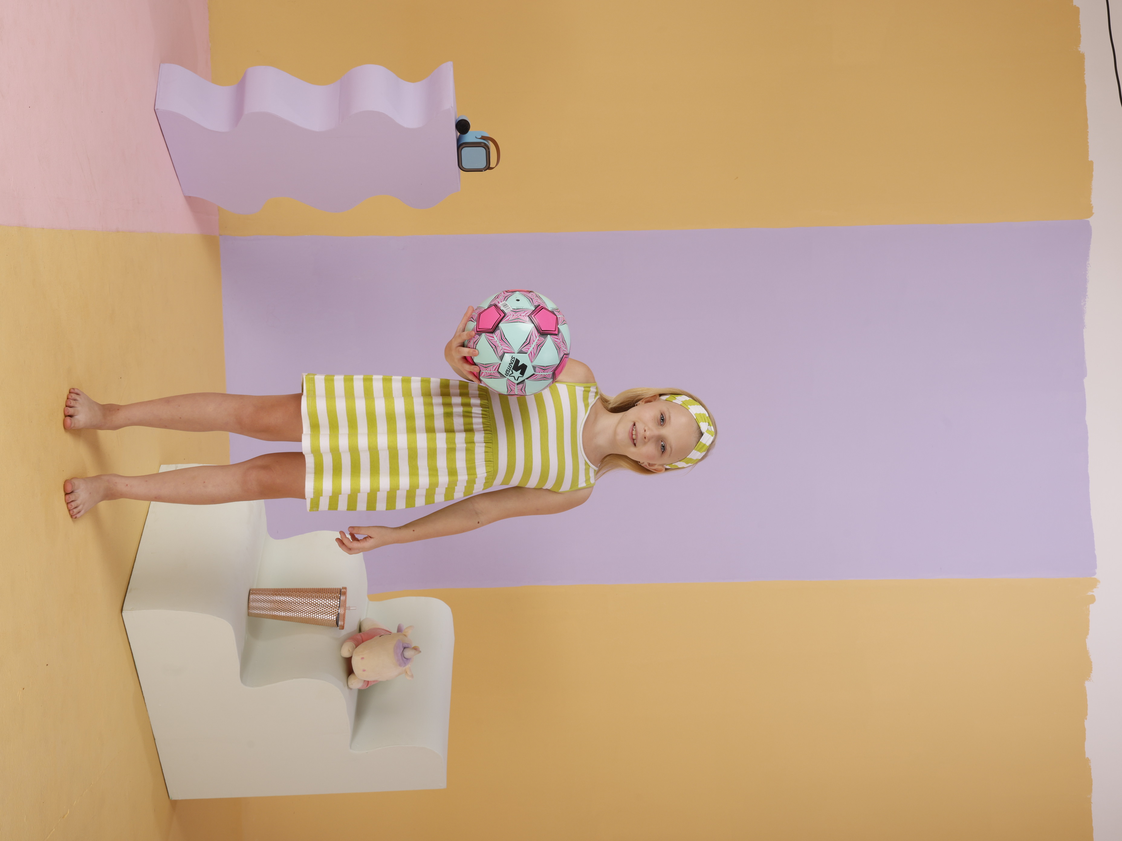 Multicolor__Laughing Kids