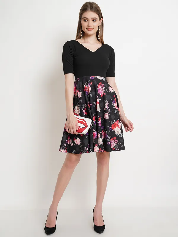 Popwings_Black_Floral_Peplum_Dress__POPWINGS