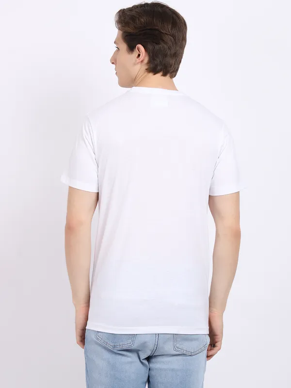 Printed_Round_Neck_White_Cotton_T-Shirt__VENITIAN