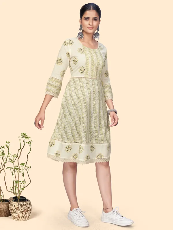 Women'S_Printed_Flared_Cotton_White_Stitched_Dress(VF-KU-1822)__Vbuyz