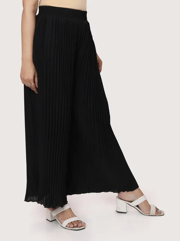 https://d1311wbk6unapo.cloudfront.net/NushopCatalogue/tr:w-600,f-webp,fo-auto/ZRI-BAPP-WB066_1664347657973_jgf32krwvhagtie.jpg