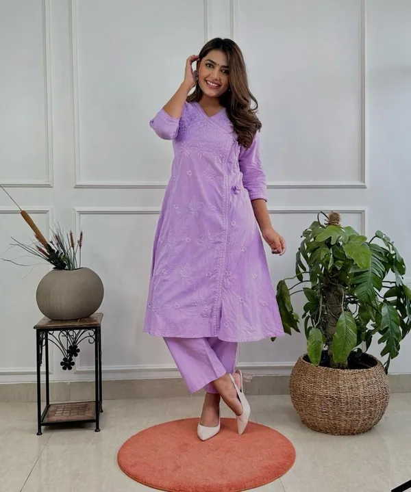 Lilac_Embroidered_Straight_Kurta_For_Women