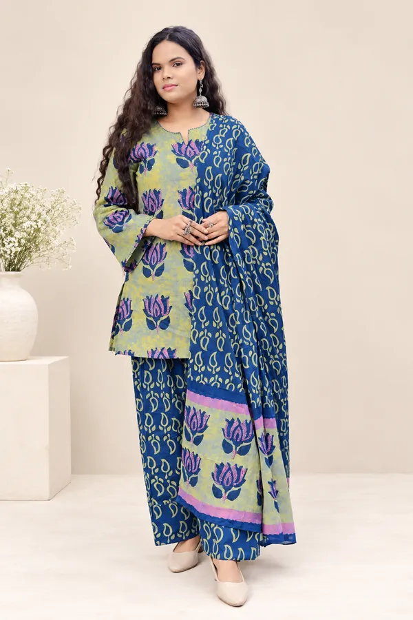 Green_Printed_Farsi_Set_For_Women
