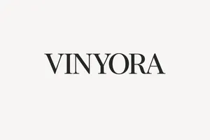 logo__Vinyora Candles