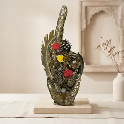 CURATE_YOUR_SPACE_WOODEN_HANDICRAFT__Xyno