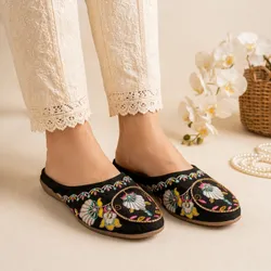 Step_Into_Style_Juttis__YUG TRENDS 