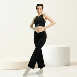Move_Your_Way_Activewear__MAKE IT POSSIBLE 