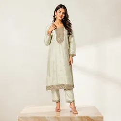 Ethnic_Wardrobe_Straight__Liba