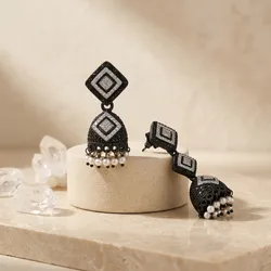 Adorn_Yourself_Jewelry__DRIEMA