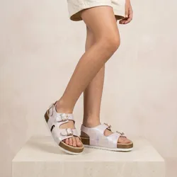 Step_Into_Style_Colorful__CARAMELO