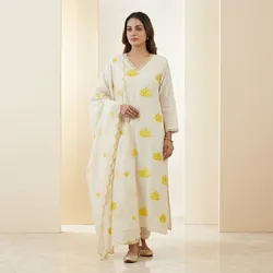 Dress_To_Impress_Florals__We deal in both retail and wholesale.