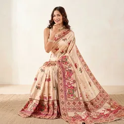 Drape_Your_Story_Festive__CLOSET COLLECTION