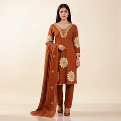 Style_Your_Story_Embroidered__LINE & LABEL BY RU